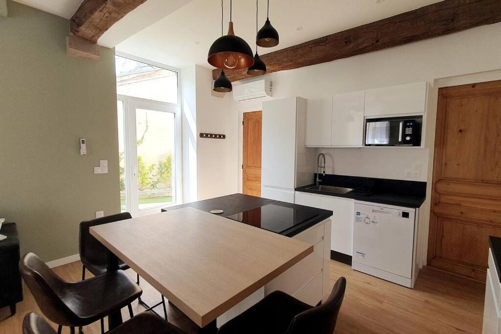 Classe 4 Etoiles - Cybele - Centre Ville 2 Chambres, Cour Privative Et Garage Vienne  Ngoại thất bức ảnh