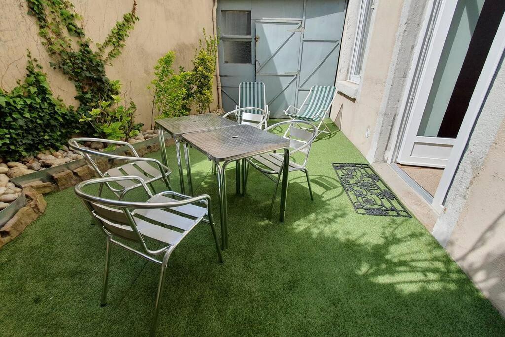 Classe 4 Etoiles - Cybele - Centre Ville 2 Chambres, Cour Privative Et Garage Vienne  Ngoại thất bức ảnh